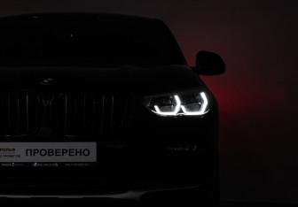 Подержанный автомобиль BMW X4 2019 года (33 фото)
