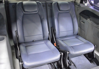 Подержанный автомобиль Ford Galaxy 2006 года (15 фото)