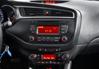 Подержанный автомобиль Kia Ceed Wagon 2018 года (16 фото)