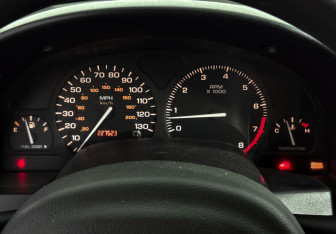Подержанный автомобиль Saturn VUE 2003 года (16 фото)