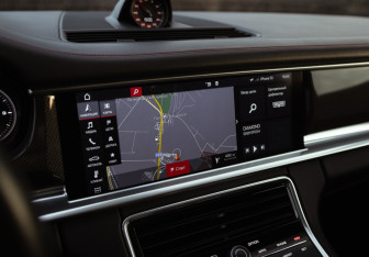 Подержанный автомобиль Porsche Panamera Wagon 2019 года (21 фото)