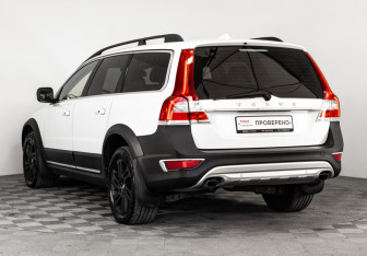 Подержанный автомобиль Volvo XC70 2014 года (7 фото)