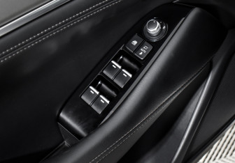 Подержанный автомобиль Mazda 6 Sedan 2020 года (10 фото)
