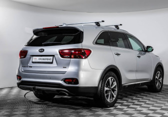 Подержанный автомобиль Kia Sorento 2018 года (5 фото)