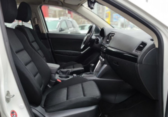 Подержанный автомобиль Mazda CX-5 2012 года (13 фото)