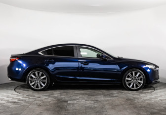 Подержанный автомобиль Mazda 6 Sedan 2019 года (6 фото)