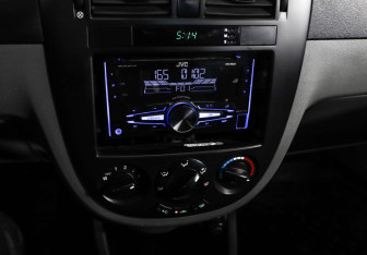 Подержанный автомобиль Daewoo Gentra Sedan 2013 года (13 фото)