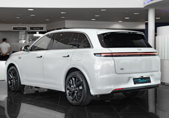 Новый LiXiang L7 2024 (5 фото)