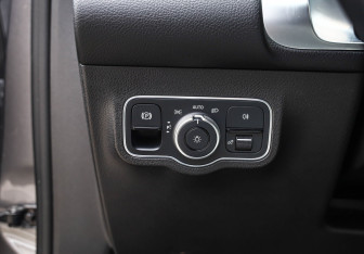 Подержанный автомобиль Mercedes-Benz GLB 2020 года (19 фото)