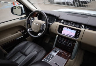 Подержанный автомобиль Land Rover Range Rover 2013 года (10 фото)