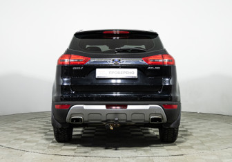 Подержанный автомобиль Geely Atlas 2019 года (6 фото)