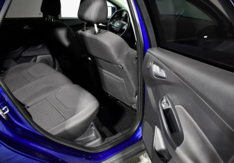 Подержанный автомобиль Ford Focus Wagon 2018 года (12 фото)