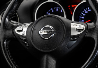 Подержанный автомобиль Nissan Juke 2013 года (11 фото)