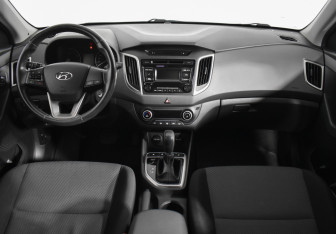 Подержанный автомобиль Hyundai Creta 2017 года (13 фото)