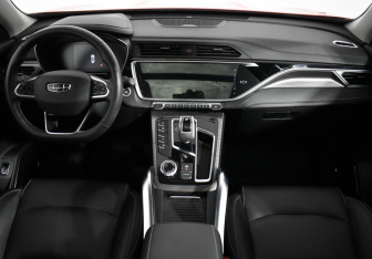 Подержанный автомобиль Geely Atlas Pro 2022 года (16 фото)