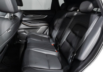 Подержанный автомобиль Exeed LX 2024 года (10 фото)