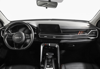 Подержанный автомобиль Kia Sportage 2022 года (10 фото)