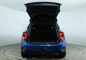 Подержанный автомобиль MINI Countryman 2019 года (7 фото)