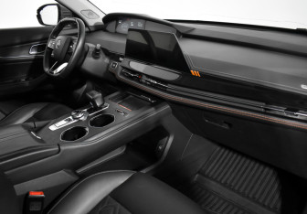 Подержанный автомобиль Changan UNI-K 2023 года (15 фото)