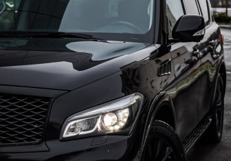 Подержанный автомобиль Infiniti QX80 2017 года (2 фото)