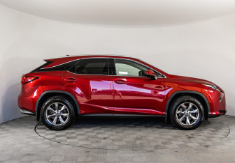Подержанный автомобиль Lexus RX 2018 года (5 фото)