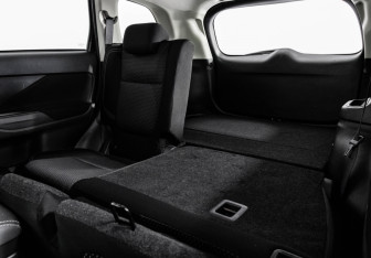 Подержанный автомобиль Mitsubishi Outlander 2019 года (22 фото)