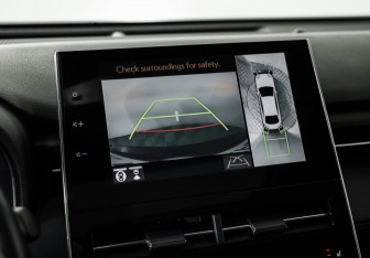 Подержанный автомобиль Toyota Avalon 2022 года (16 фото)