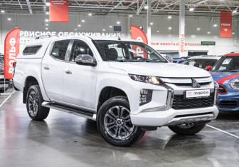 Подержанный автомобиль Mitsubishi L200 2021 года (7 фото)