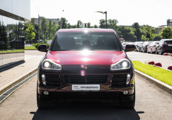 Подержанный автомобиль Porsche Cayenne 2007 года (4 фото)