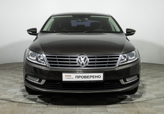 Подержанный автомобиль Volkswagen Passat CC 2012 года (2 фото)