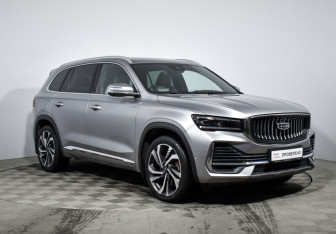 Подержанный автомобиль Geely Monjaro 2023 года (3 фото)
