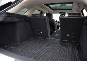 Подержанный автомобиль Land Rover Range Rover Velar 2019 года (33 фото)