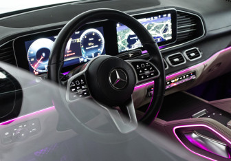 Подержанный автомобиль Mercedes-Benz GLE 2021 года (25 фото)