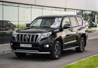 Подержанный автомобиль Toyota Land Cruiser Prado 2014 года (3 фото)