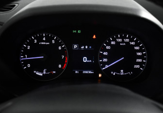 Подержанный автомобиль Hyundai Creta 2017 года (19 фото)
