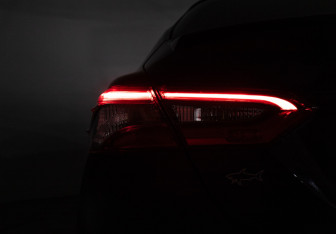 Подержанный автомобиль Toyota Camry Sedan 2023 года (28 фото)