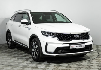 Подержанный автомобиль Kia Sorento 2020 года (3 фото)