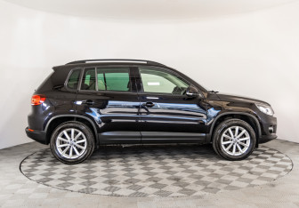 Подержанный автомобиль Volkswagen Tiguan 2015 года (4 фото)