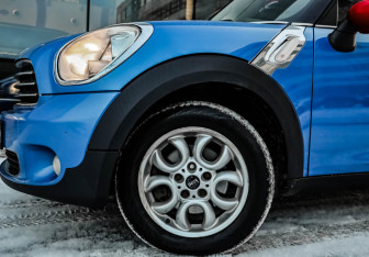 Подержанный автомобиль MINI Countryman 2011 года (3 фото)