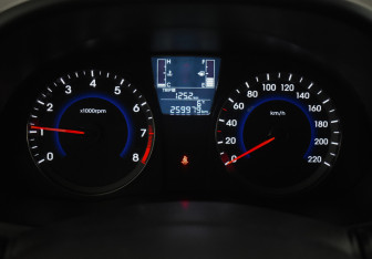 Подержанный автомобиль Hyundai Solaris Sedan 2016 года (19 фото)