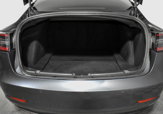 Подержанный автомобиль Tesla Model 3 2019 года (21 фото)