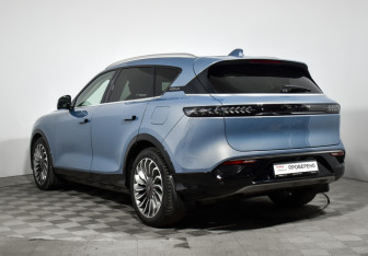 Подержанный автомобиль Voyah Free 2023 года (7 фото)