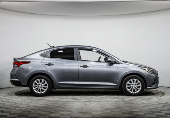 Подержанный автомобиль Hyundai Solaris Sedan 2020 года (4 фото)