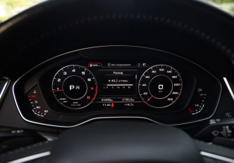 Подержанный автомобиль Audi Q5 2020 года (15 фото)