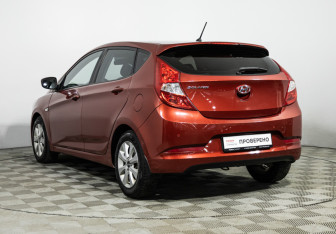 Подержанный автомобиль Hyundai Solaris Hatchback 2016 года (7 фото)