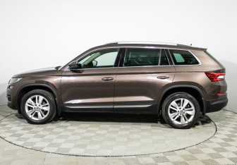 Подержанный автомобиль Skoda Kodiaq 2019 года (8 фото)