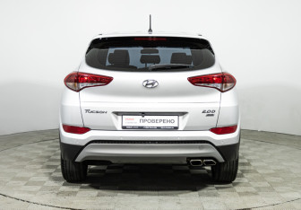 Подержанный автомобиль Hyundai Tucson 2018 года (6 фото)