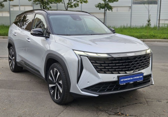 Подержанный автомобиль Geely Atlas 2024 года (7 фото)