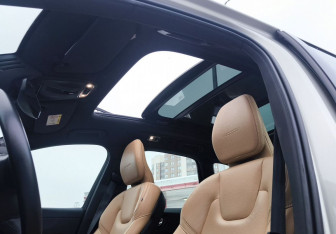 Подержанный автомобиль Volvo XC60 2020 года (15 фото)
