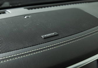 Подержанный автомобиль Infiniti QX80 2018 года (28 фото)